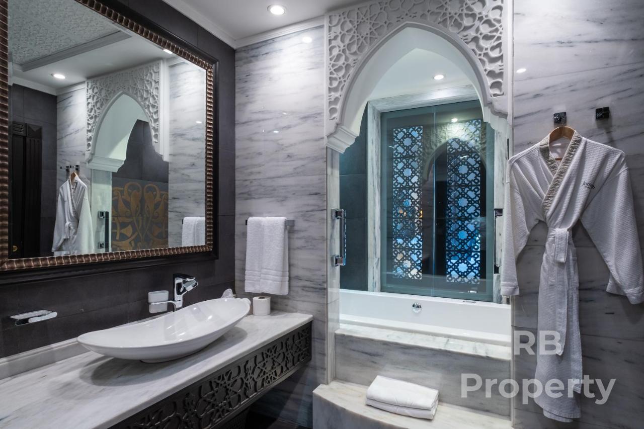 Zabeel Saray Royal Residences Lagoon Villa Dubai Exteriör bild